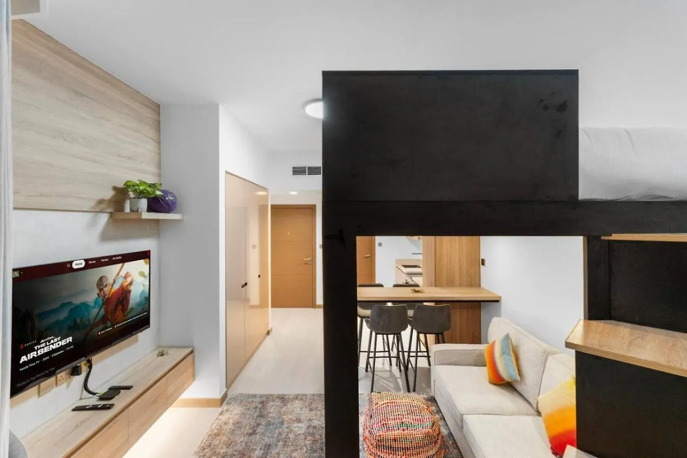 Miami Vibes | Canal View | Fully Furnished Studio Dubai 0*,